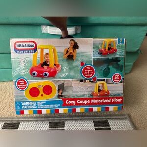 Cozy Coupe Motorized Float - Red and Yellow